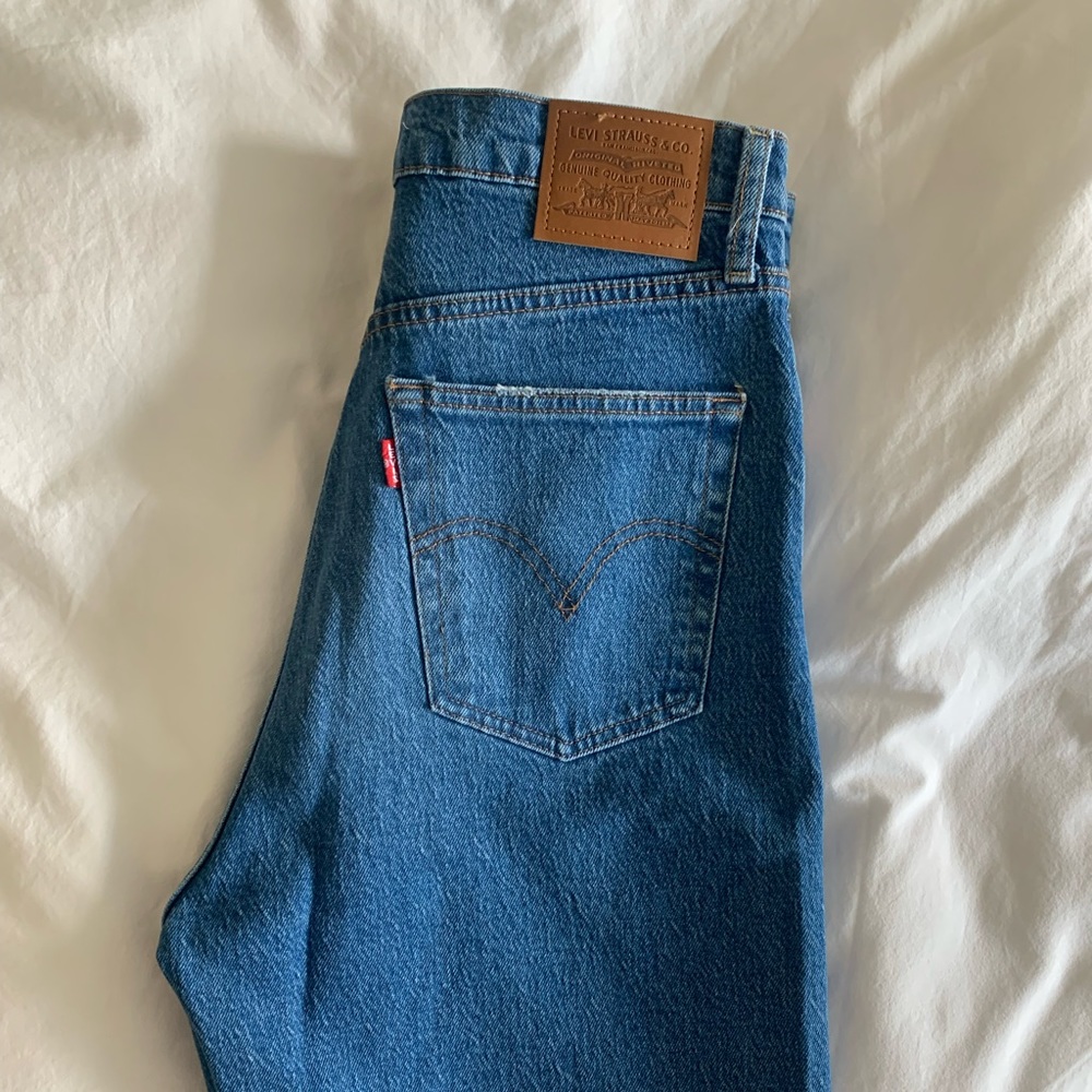 Levi’s Ribcage Cropped Bootcut Jeans - Picture 6 of 6